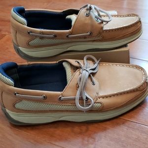 Boys Sperry shoes